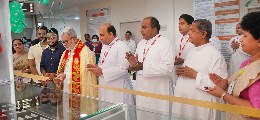 Inauguration Of Optical Shop at Mar Sleeva Medicity Palai